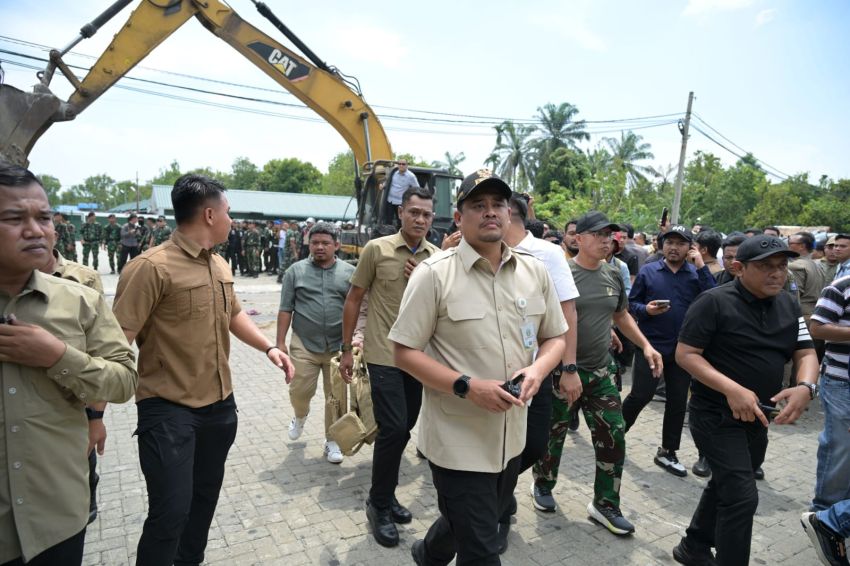 Sarang Narkoba, Bobby Buldozer Diskotik Marcopolo dan Blue Star