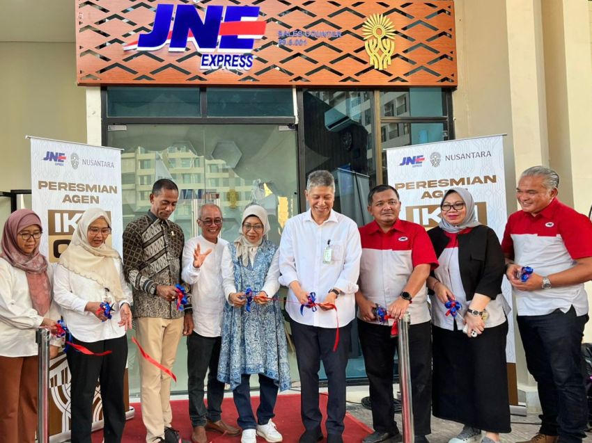 JNE Resmikan Sales Conter di IKN, Tanam 1.000 Dukung Pohon Hutan Berkelanjutan