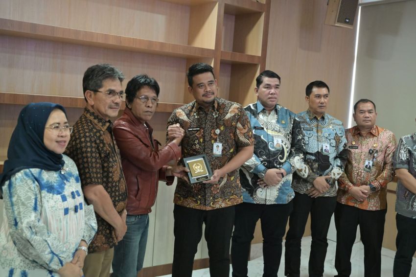 Terima BAM DPR RI Bobby Sebut Perjuangkan Danau Toba Jadi KEK