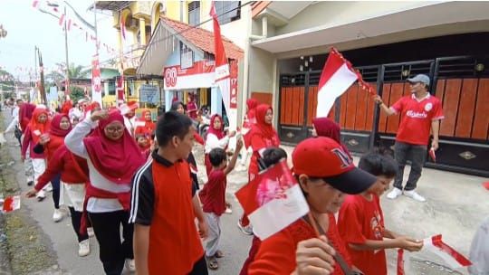 Semarak HUT RI ke 80, Kelurahan Sidorame Barat 1 Laksanakan Jalan Sehat