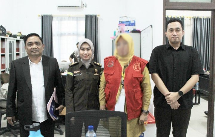 Kepsek SMAN 16 Medan Ditahan Kejari Belawan  Diduga Tilap Dana BOS