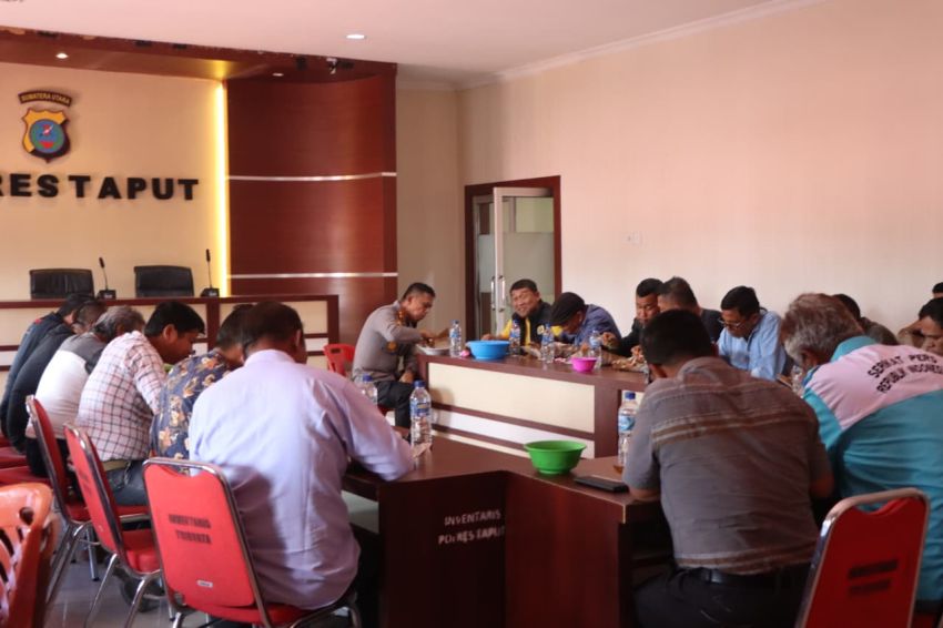 Kapolres Taput Undang Wartawan Makan Siang Bersama