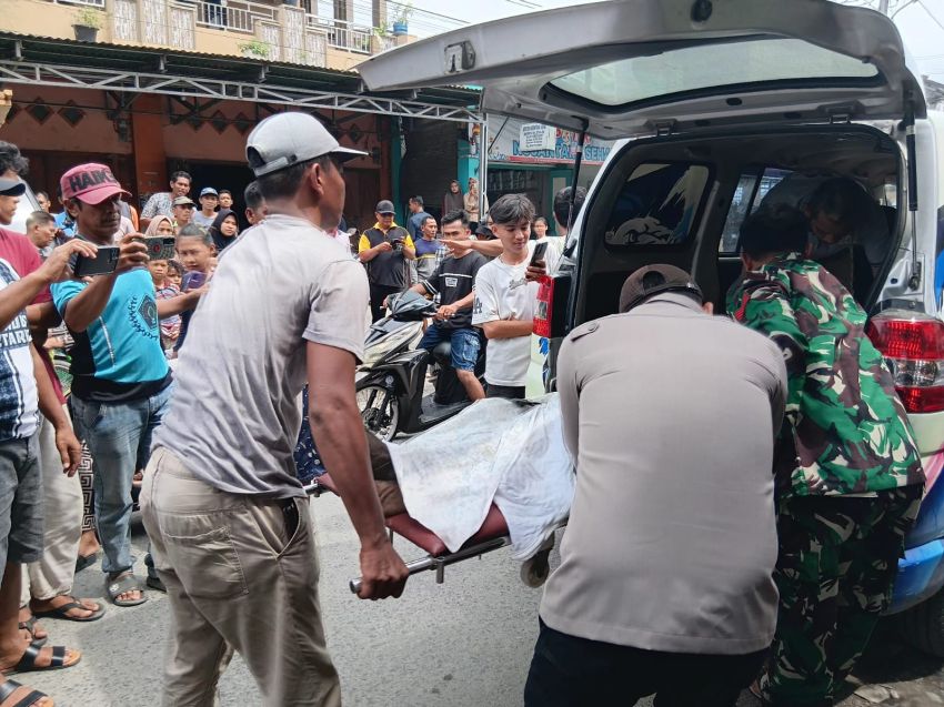 TNI-Polri Kompak Evakuasi Pria Diduga ODGJ Meninggal di Tanjung Beringin