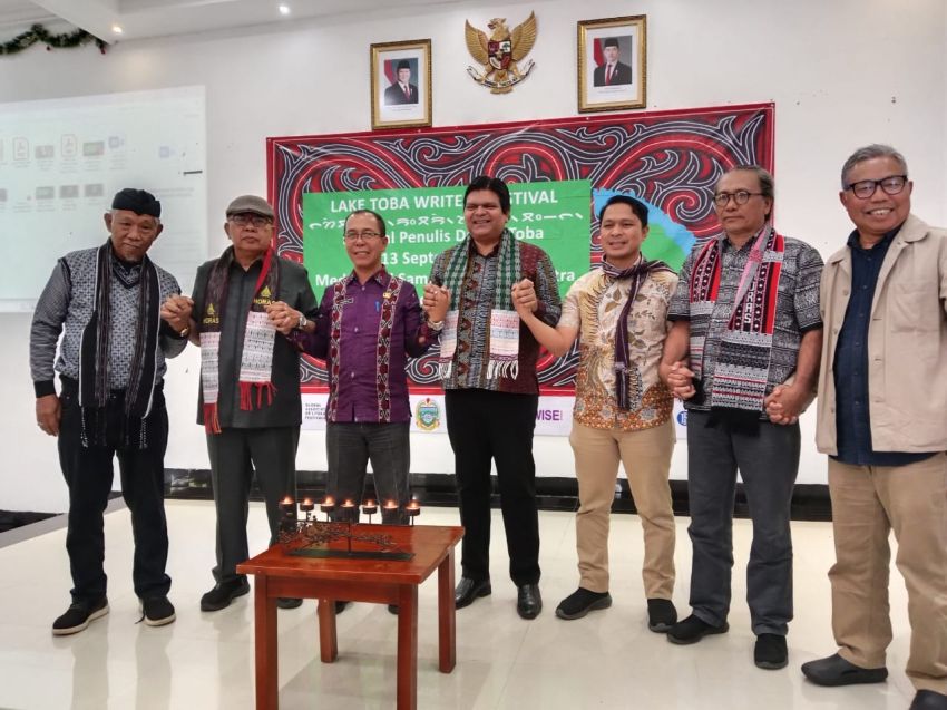 Festival Penulis Danau Toba 2025 Resmi Dibuka, Medan dan Samosir Jadi Panggung Sastra Dunia