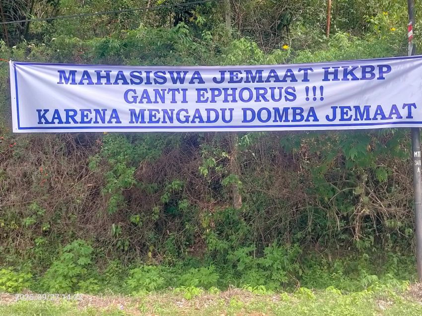 PMPHI Sumut Tak Paham Spanduk "Mahasiswa Jemaat HKBP, Ganti Ephorus !!! Karena Mengadu Domba Jemaat"