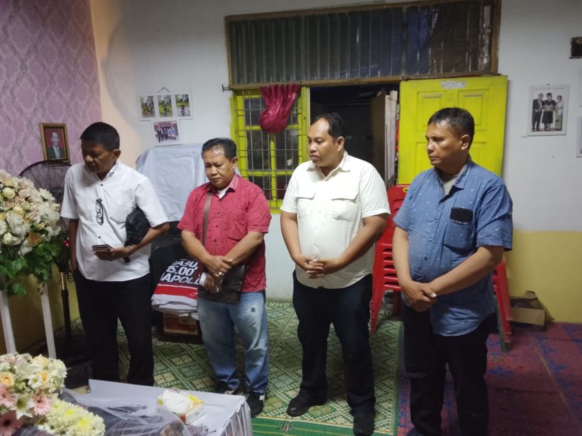 Ketum PPSD Siahaan Indonesia Juga Anggota DPR RI Maruli Siahaan Kunjungan Sosial di 3 Keluarga Berduka