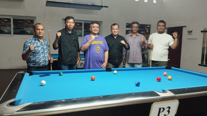 Salomo Pardede Dukung Turnamen Biliar Wartawan