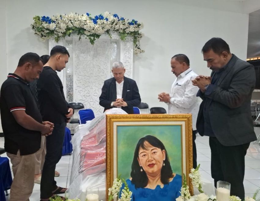 Peduli Terhadap Sesama, Anggota DPR RI Maruli Siahaan Melayat Kerumah Duka
