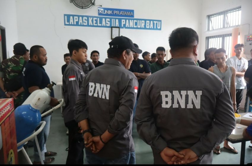 Lapas Pancur Batu Bersama BNN Dan Koramil Tes Urine Petugas dan Warga Binaan