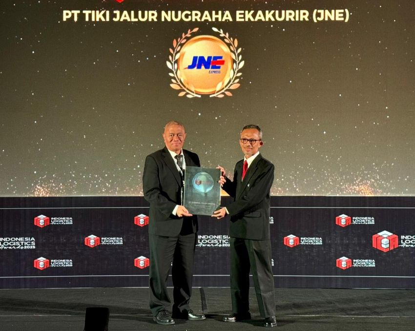JNE Kembali Raih Penghargaan Courier of The Year di Indonesia Logistics Awards 2025