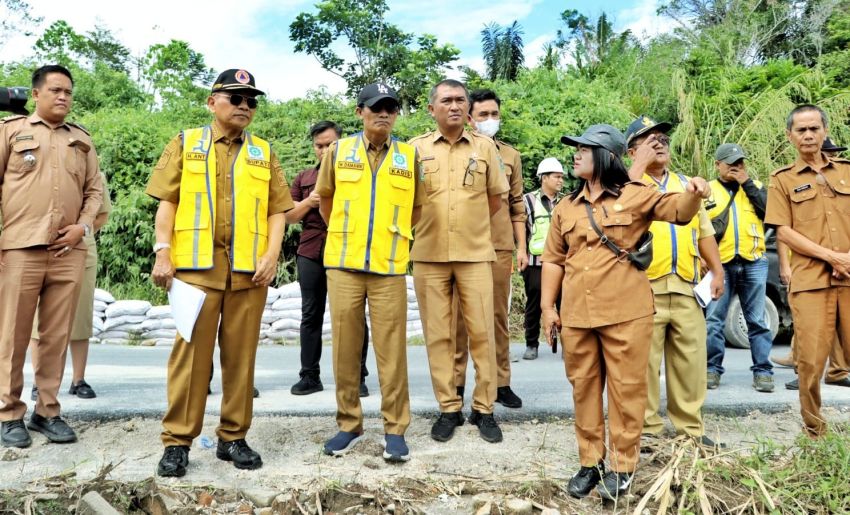Bupati Simalungun: Pembangunan Infrastruktur Difokuskan Pada Jalan Yang Layak*