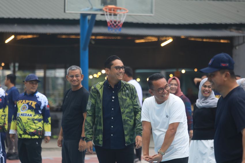 Rico Waas Dan Zakiyuddin Harahap Olahraga bersama DPK IKAPTK Kota Medan