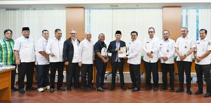 Pemprov Sumut Serahkan Rancangan KUA-PPAS APBD 2026 ke DPRD Sumut