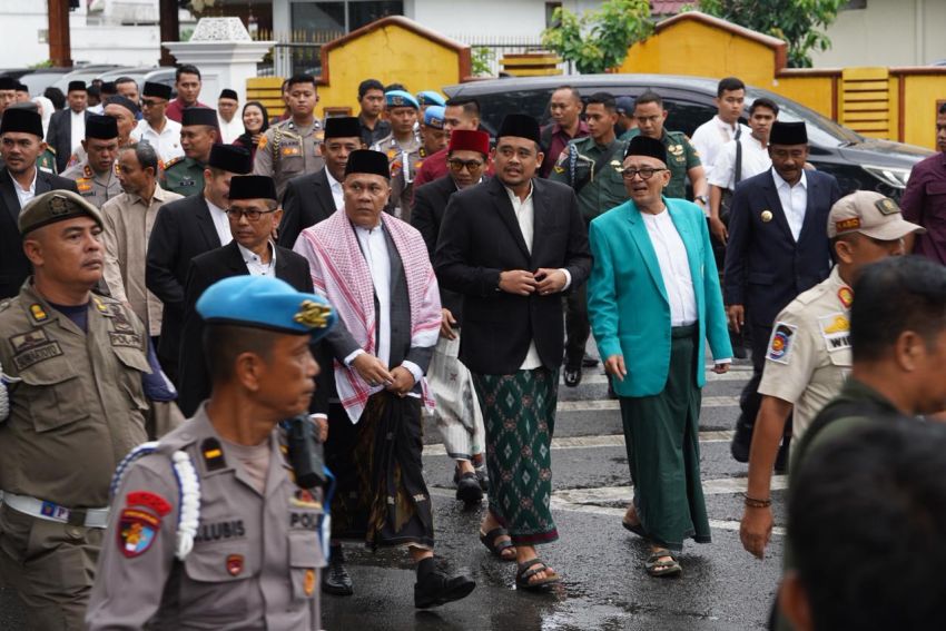 Kakanwil Kemenagsu dan Forkopimda Sumatera Utara Ikuti Apel Hari Santri 2025