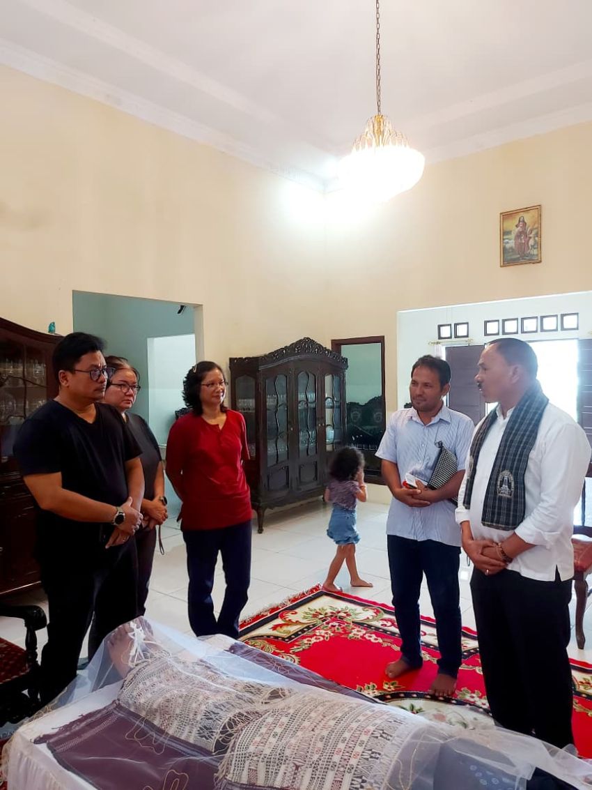 Anggota DPR RI Maruli Siahaan Melayat  di 6 Rumah Duka