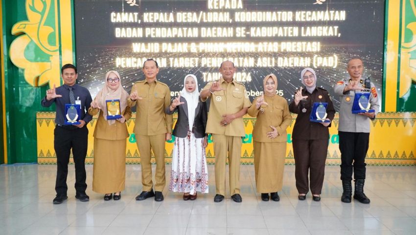 PAD Langkat 2024 Over Target, Syah Afandin Beri Penghargaan kepada Penggerak Pajak Daerah