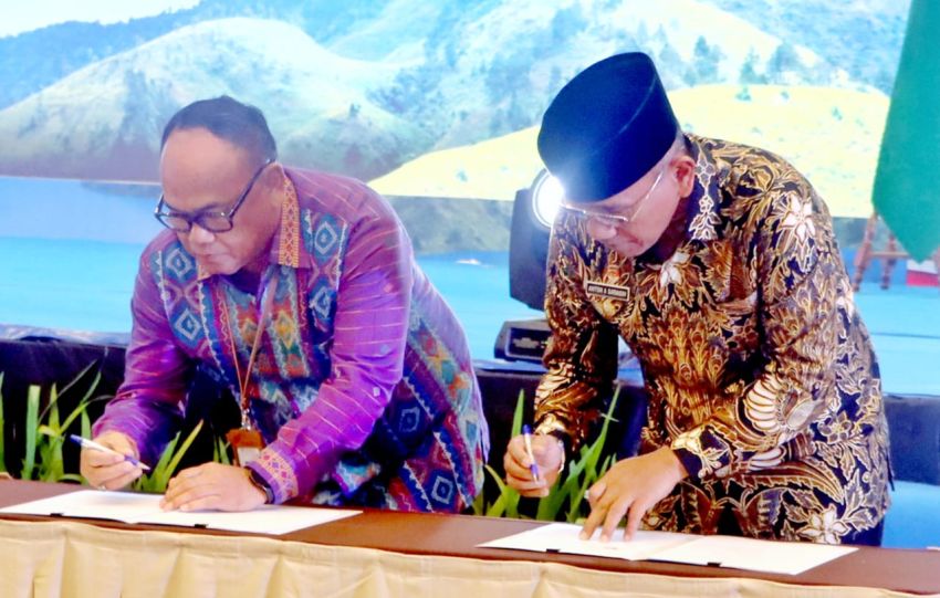 Bupati Simalungun Tandatangani Nota Kesepahaman Pengelolaan Data dengan BPS RI di Medan
