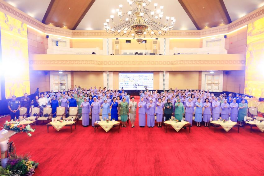 Tingkatkan Literasi Keuangan Perempuan, OJK Edukasi Dharma Pertiwi TNI