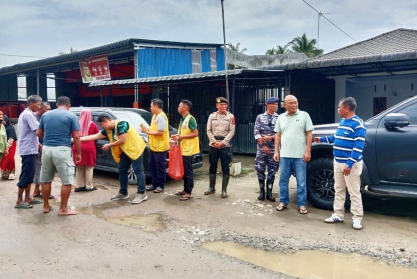 Lintas Sektoral Berbagi untuk Warga Terdampak Banjir di Bedagai