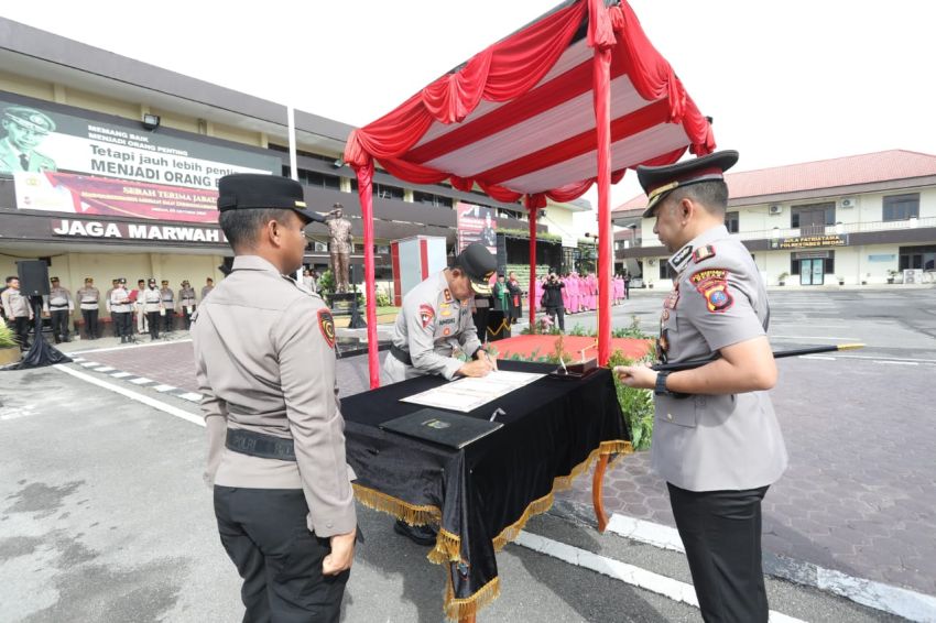 Kombes Jean Calvijn Simanjuntak Resmi Pimpin Polrestabes Medan