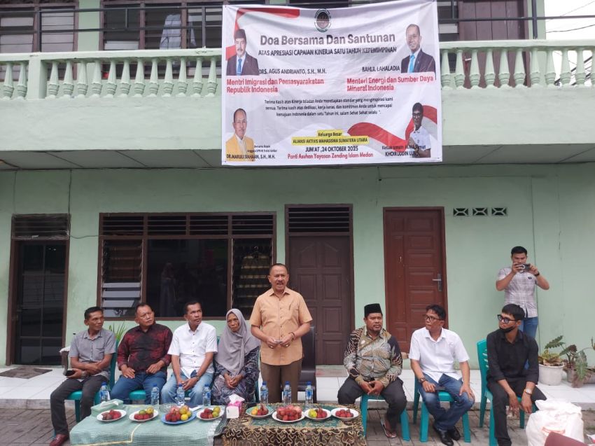 Hari Santri Nasional, Anggota DPR RI Dr Maruli Siahaan Kunjungi Anak Panti Asuhan Zending Islam Indonesia