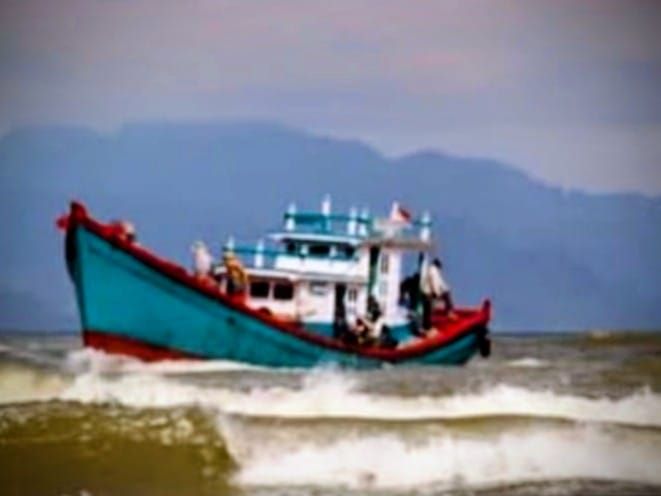 Seorang Nelayan Warga Medang Deras Meninggal Terjatuh ke Laut