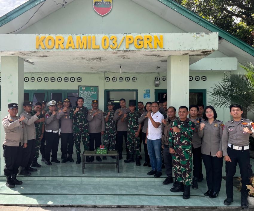 Sinergitas TNI - Polri, Polres Samosir Rayakan HUT TNI ke -80 di Makoramil 03 Pangururan