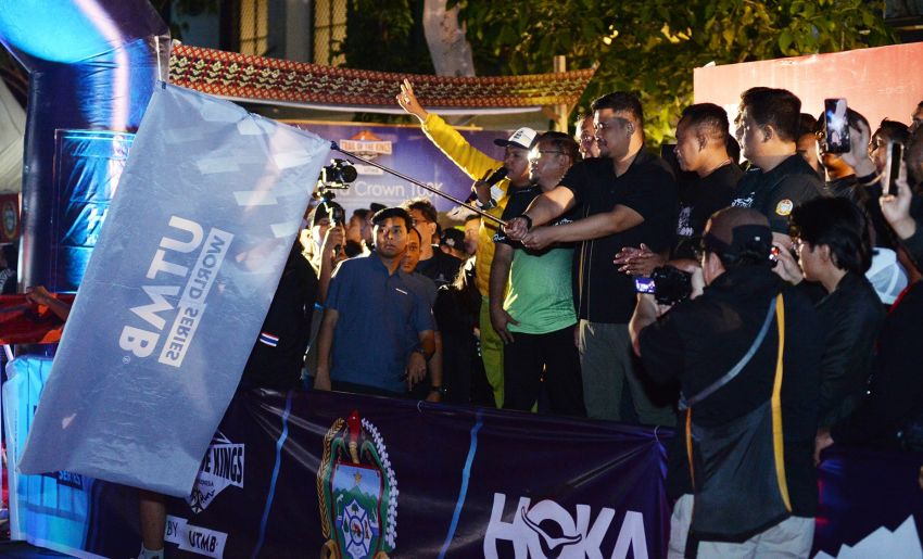 Gubernur Bobby Nasution Lepas Peserta Trail of The Kings, Seribuan Pelari Melintas Panorama Danau Toba