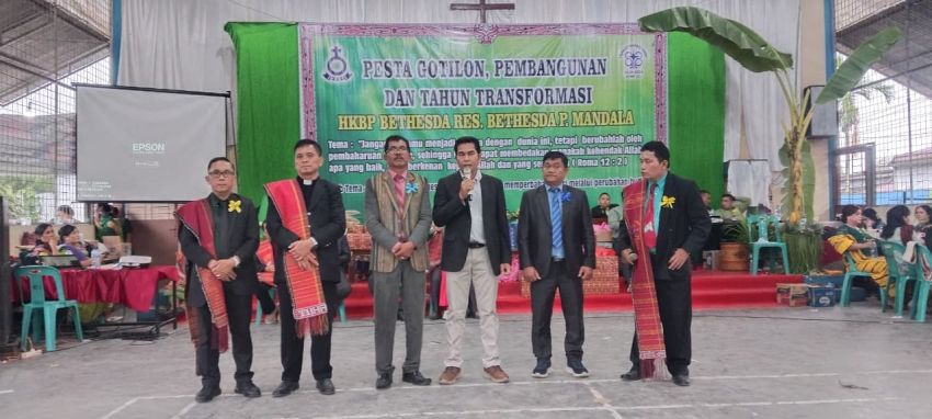 Anggota DPR RI Maruli Siahaan Hadiri Pesta Gotilon dan Tahun Transpormasi HKBP Bethesda Mandala