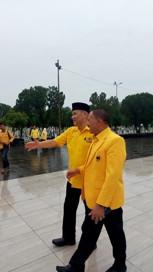 HUT ke 61 Partai Golkar, Anggota DPR RI Maruli Siahaan Hadiri Jiarah ke TMP Bukit Barisan Medan