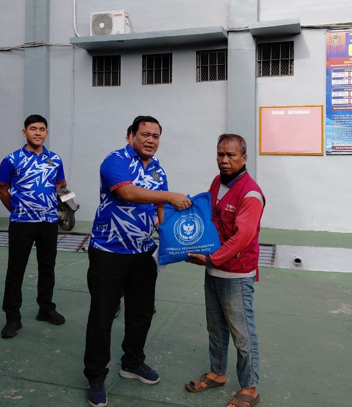 Wujud Kepedulian terhadap Sesama, Lapas Pancur Batu Salurkan Bantuan Sosial Kepada Masyarakat