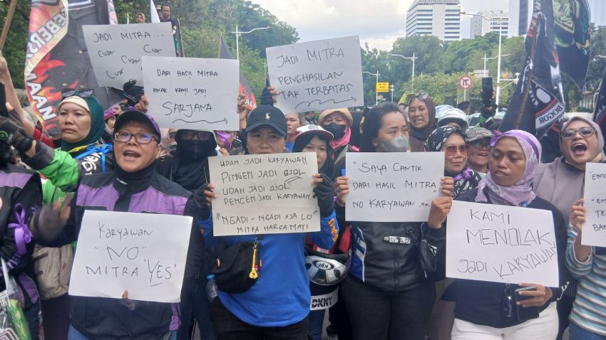 Ribuan Ojol Turun ke Jalan, URC Bergerak Tegaskan Empat Tuntutan dan Tolak Komisi 10 Persen