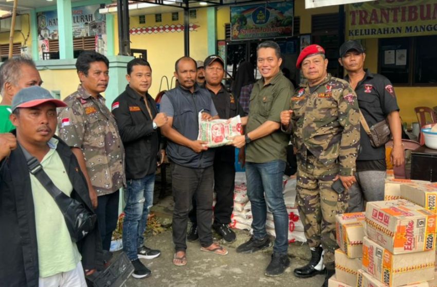 GRIB Jaya Sumut Aksi Peduli : Bagi-bagi Bantuan Korban Banjir