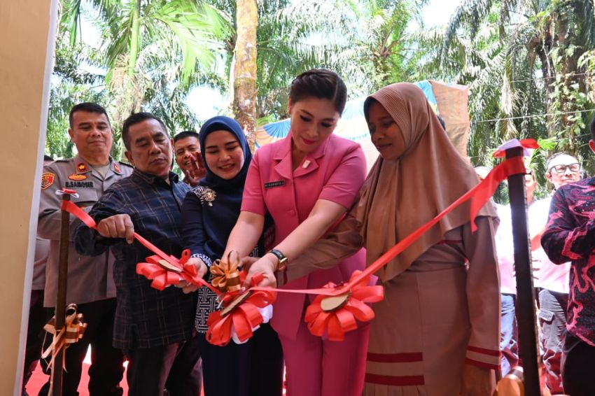 Kapolres Labusel Resmikan Bedah Rumah Warga Kurang Mampu di Aek Batu : Ini Simbol Kepedulian Kita Semua