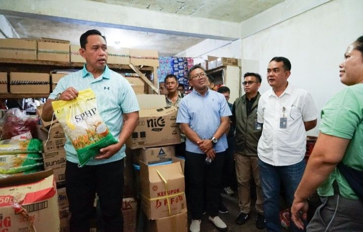 Jelang Nataru 2026, Dirut Perum Bulog Lakukan Sidak ke Sejumlah Pasar di Kota Medan
