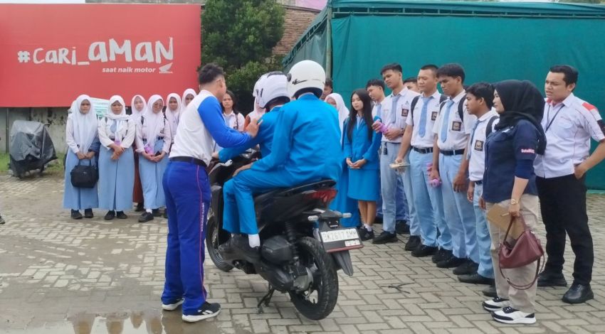 Honda Giatkan Keselamatan Berkendara di SMK Brigjend Katamso Medan