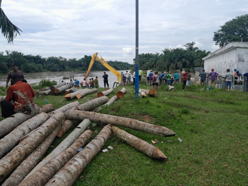 Masyarakat Kecewa, Ratusan GP3A Tiga Kecamatan Gotong Royong Perbaiki Bendung Tanjung Muda