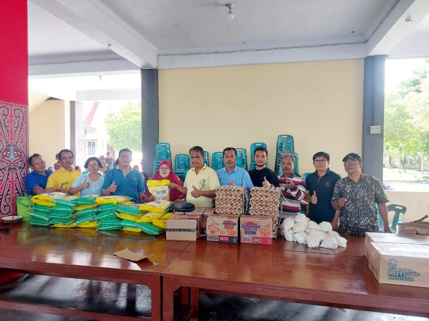 Anggota DPR RI Maruli Siahaan Berikan Bantuan Jemaat HKBP Nommensen P. Brayan Medan Terdampak Banjir