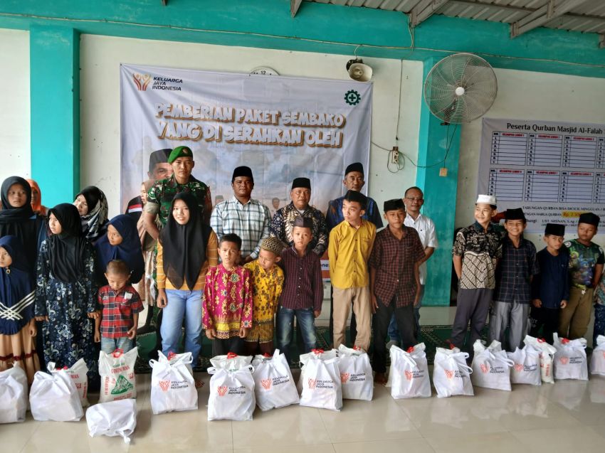 KJI Berbagi Berkah Jumat di Dusun VII Desa Sei Rotan