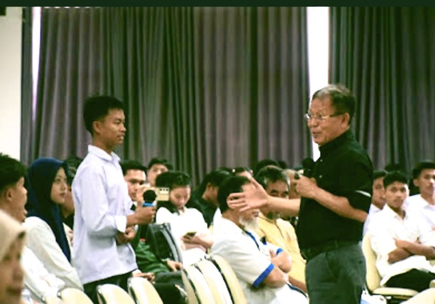 Guru Besar Unimed Prof Syawal Gultom Bekali Mahasiswa Unimed Nilai-Nilai Integritas dan Gagasan Membangun Negeri dari Sekolah