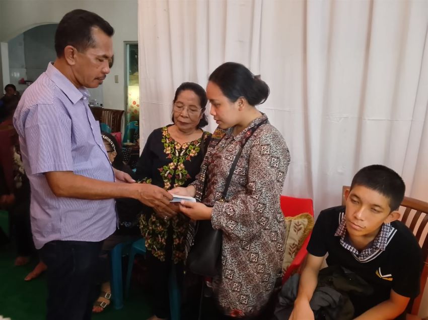 Melalui Perwakilannnya, Anggota DPR RI Maruli Siahaan Kunjungan Sosial Kerumah Anggota PPSD Siahaan Kota Medan