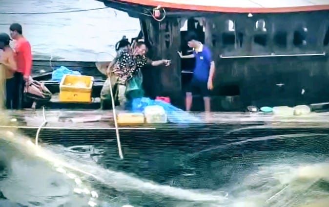 Boat Pencari Ikan Gembung Tenggelam di Perairan Batu Bara, Seluruh ABK Selamat