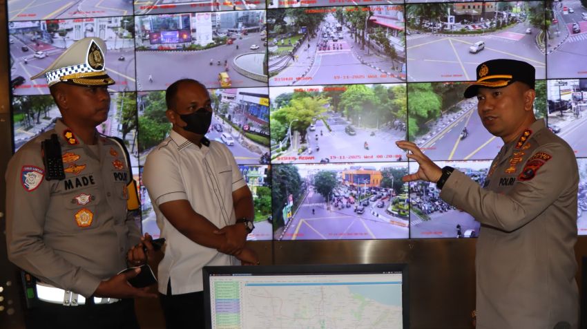 Kapolrestabes Medan Tinjau Strong Point dan Pengecekan ATCS di Jalan Balai Kota