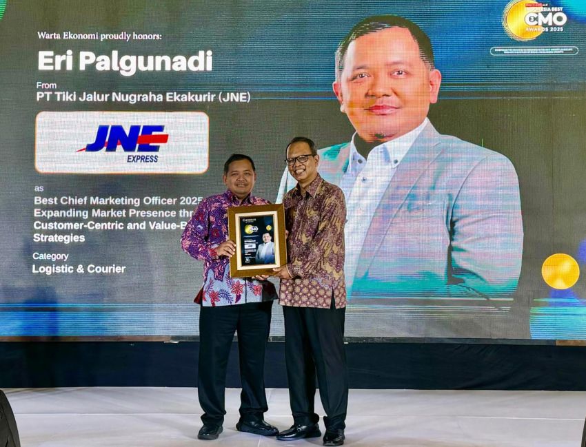 Jelang HUT ke-35, JNE Raih Penghargaan Best CMO Award 2025