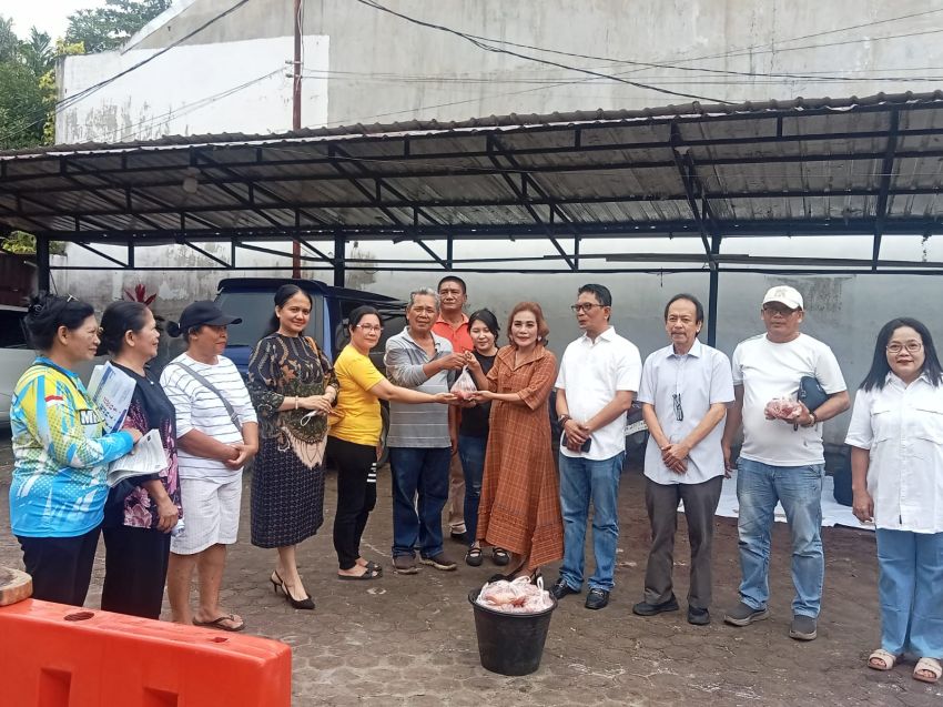 Anggota DPR RI Dr Maruli Siahaan Bakti Natal di HKBP Sei Agul, Daging Untuk 1000 Jemaat