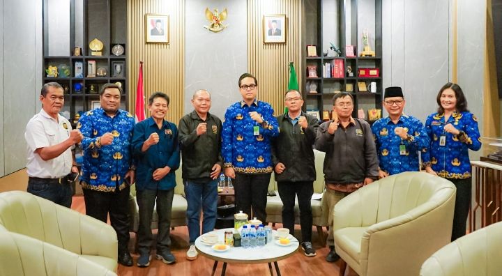 Wali Kota Medan Rico Waas Terima Audiensi Panitia Natal PWI Sumut: Tegaskan Sinergitas Keberagaman Kunci Pembangunan Kota Medan