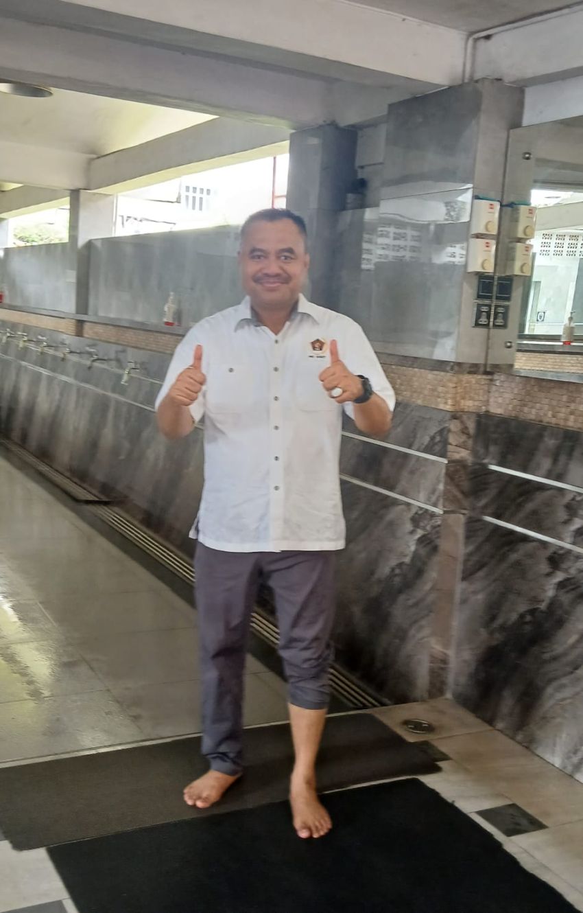 Ketika Pemimpin Pers Menjaga Janji dengan Waktu Salat: Refleksi Akhir Tahun untuk Farianda