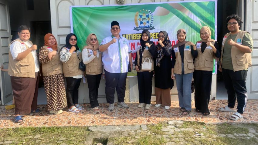 Yatibersa Salurkan 750 Paket Sembako Dan 315 Paket Pendidikan Untuk Terdampak Banjir