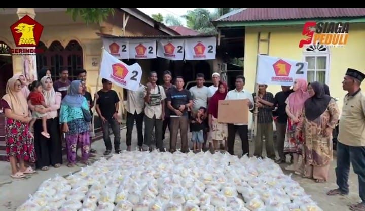 Edy Asaruddin Salurkan Bantuan Korban Banjir Aceh, Satu-satunya Anggota DPRA Terobos Jalur laut