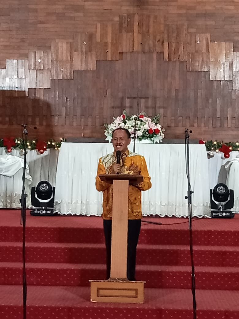 Anggota DPR RI Dr Maruli Siahaan Hadiri Pagelaran Lagu-Lagu Natal Koor Pria Maranatha GKPI Medan Kota